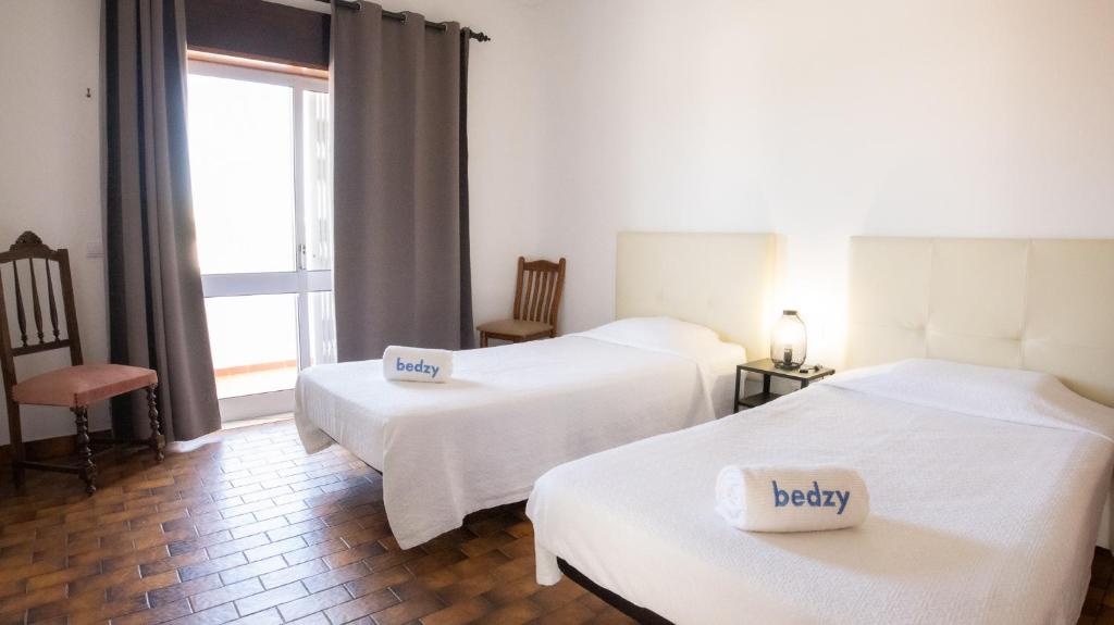 Apartamentos Pedro by Bedzy room 1