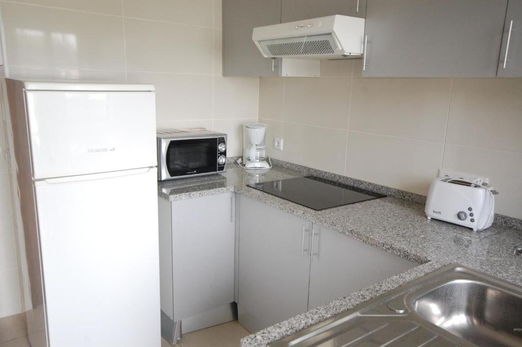 Apartamentos Pedro by Bedzy room 4